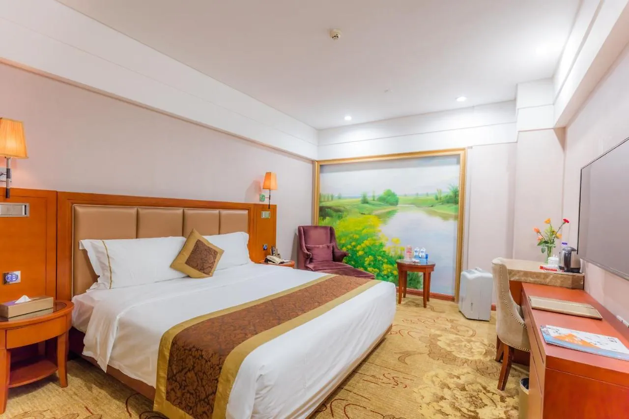 Zhuhai Guotai Hotel 4*,  China