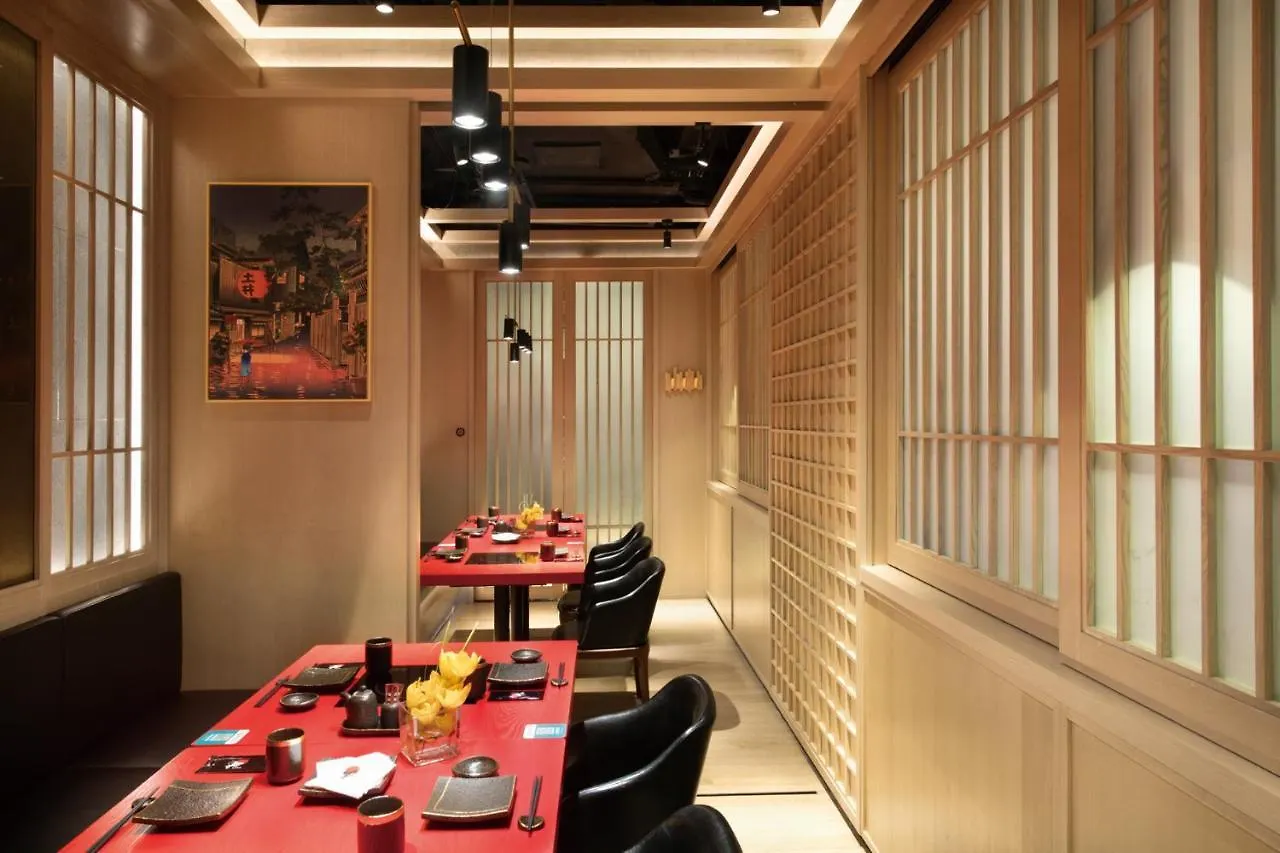 Zhuhai Guotai Hotel 4*,