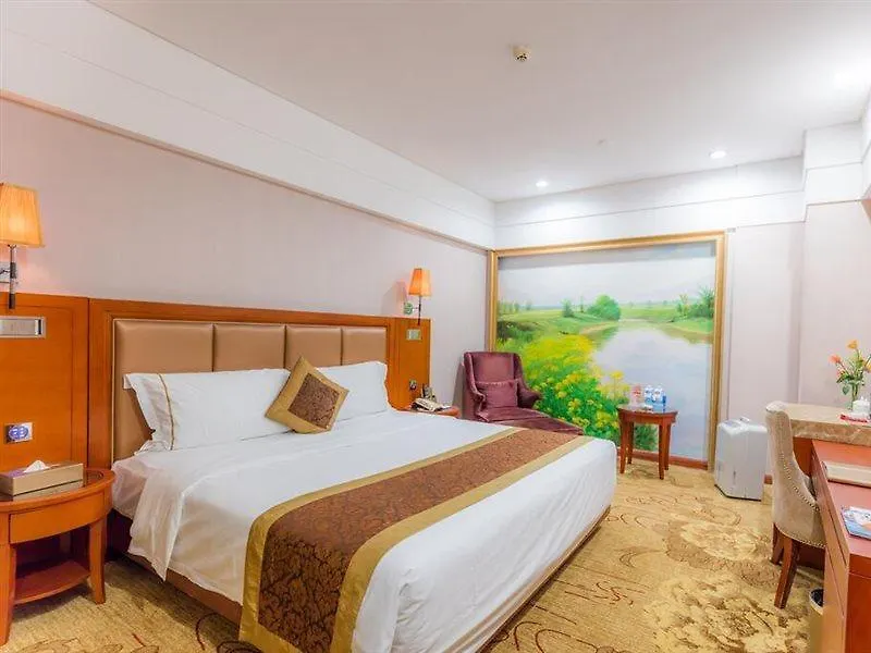 Zhuhai Guotai Hotel 4*,  China